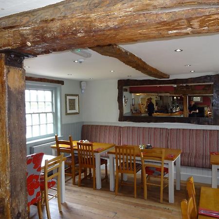 The Bull Hotel Barton in the Clay Exterior photo