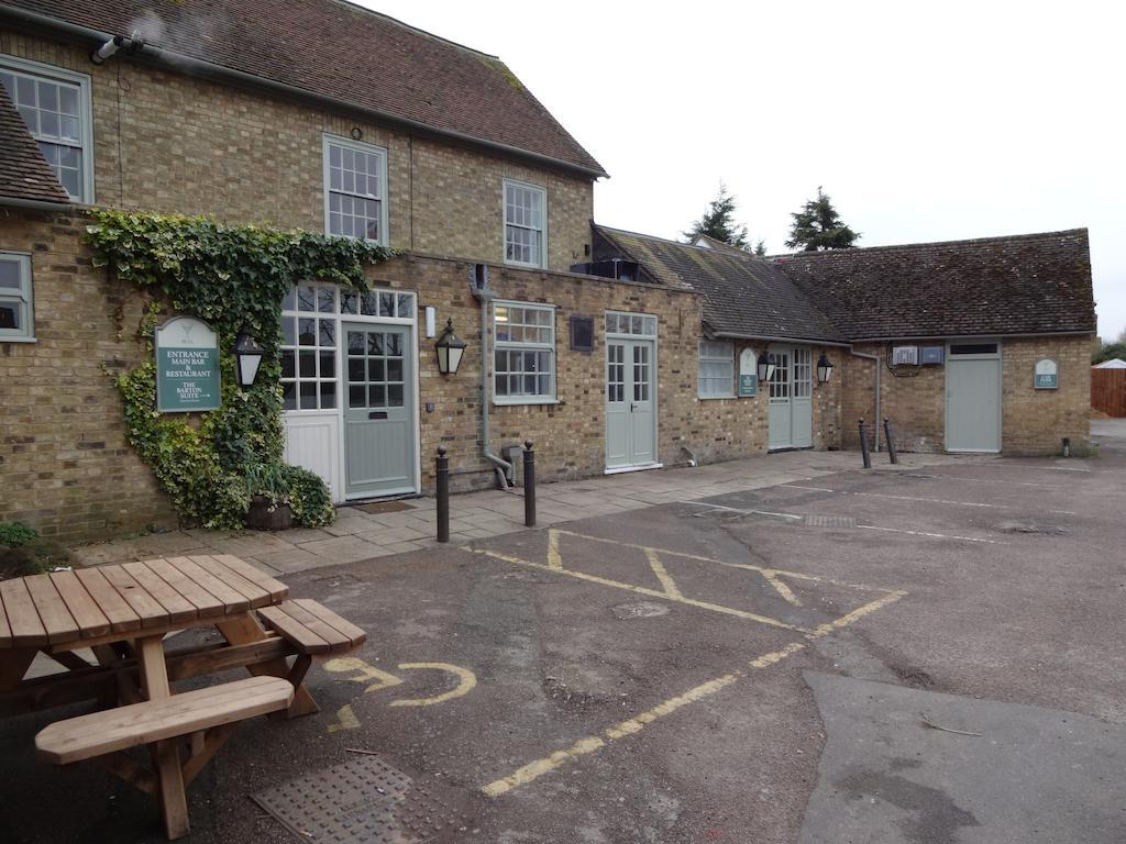 The Bull Hotel Barton in the Clay Exterior photo