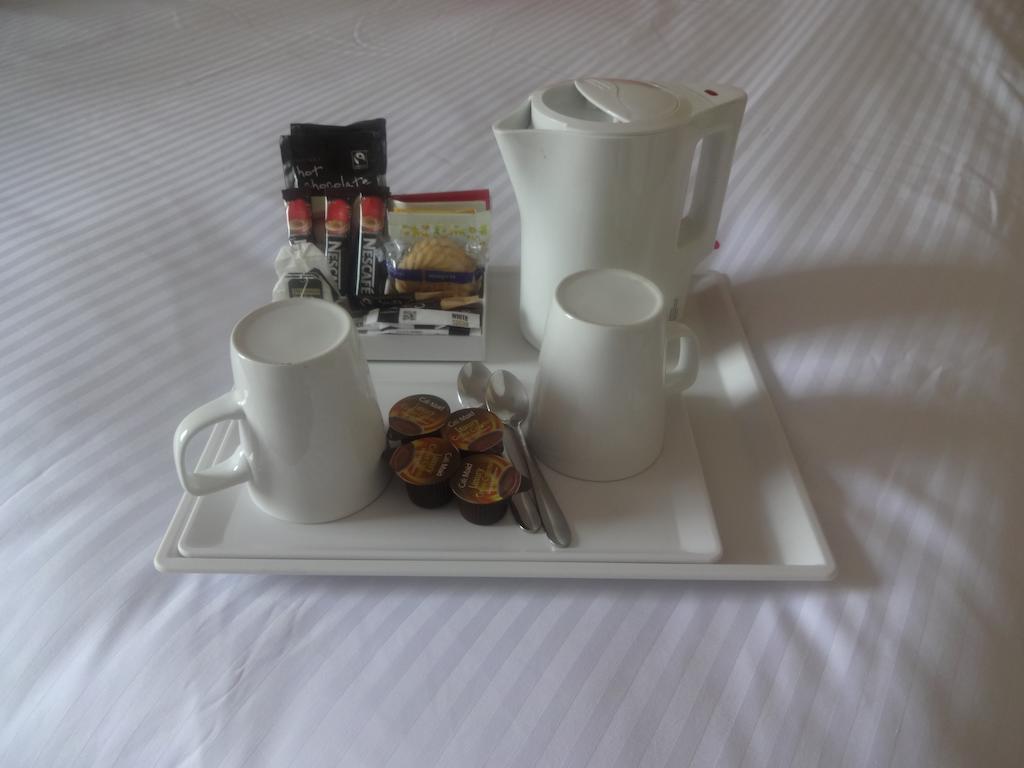 The Bull Hotel Barton in the Clay Room photo