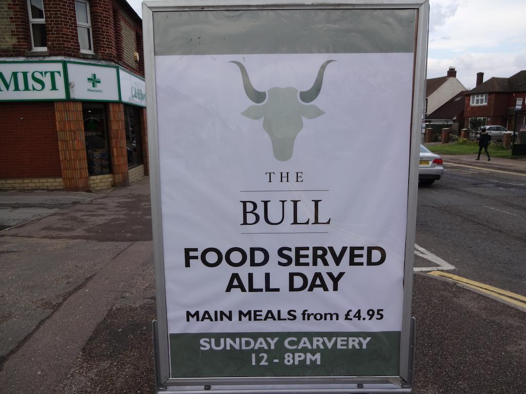 The Bull Hotel Barton in the Clay Exterior photo
